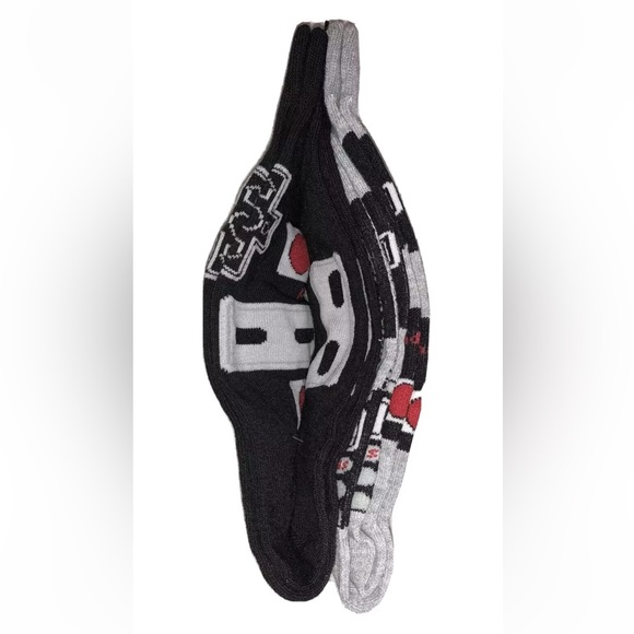 Nintendo Crew Socks 2 Pair Men 6.5-12 Gray Black w Controller Classic NES Gamer - Picture 6 of 9